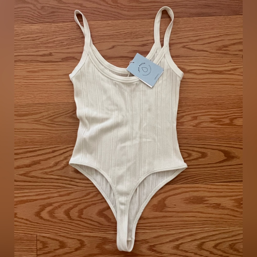 BRAND NEW WITH TAGS OAK AND FORT CREAM TANK BODYSUIT